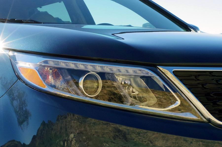  Kia Sorento 2014 года  (фото 13 из 88)